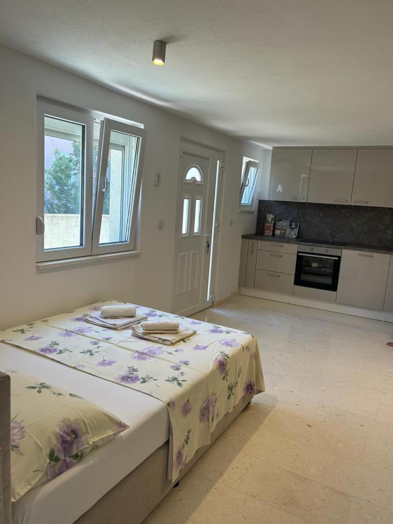 Villa Hercegovina Sveti Filip i Jakov Kamer foto